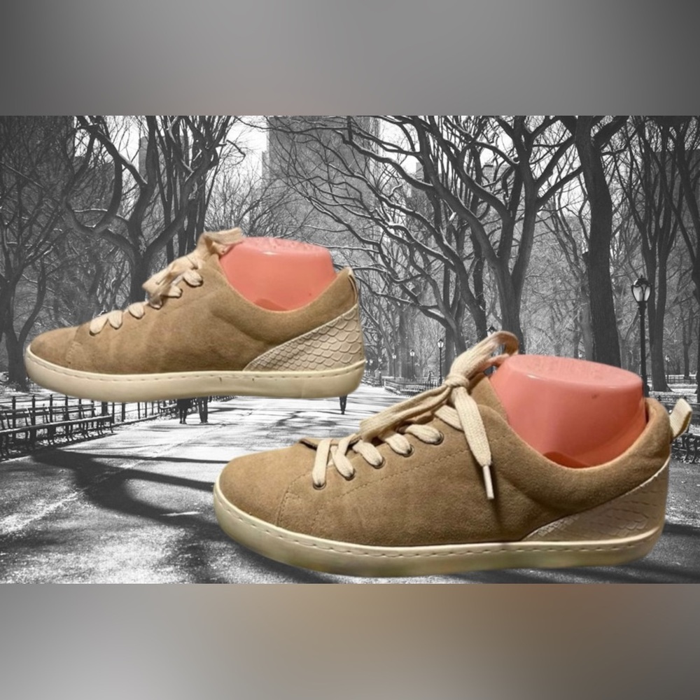 White Raven sneakers lace up Size 7.5